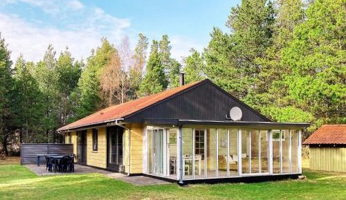 Four-Bedroom Holiday Home