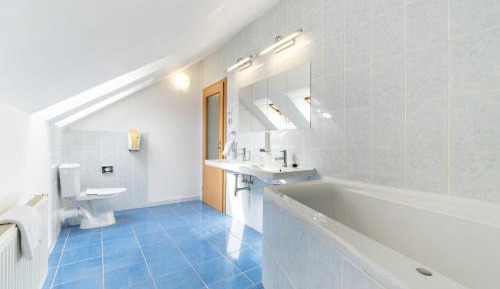 Quadruple Room with Bath