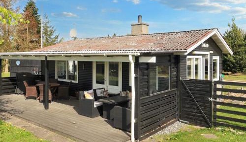 Two-Bedroom Holiday Home