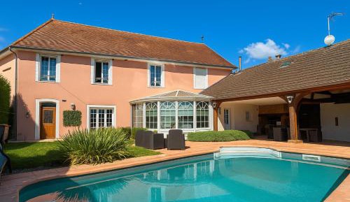 Seven-Bedroom House
