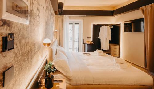Triple Room with Private Bathroom