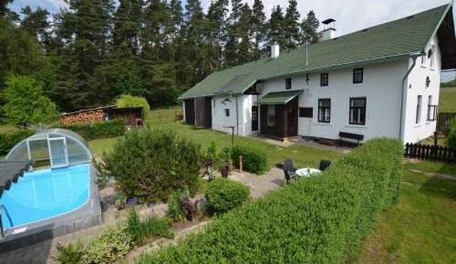 Three-Bedroom Holiday Home 