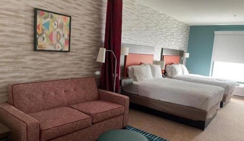 Queen Studio Suite with Two Queen Beds and Bath Tub - Mobility Accessible