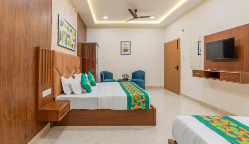 Deluxe Family Room