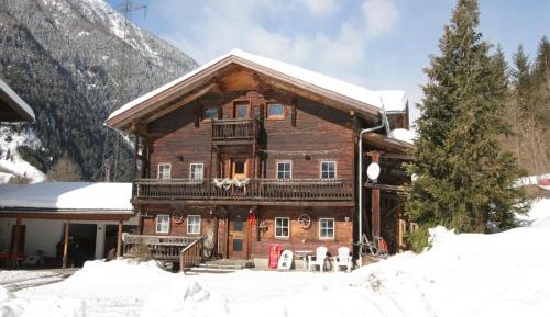 Five-Bedroom Holiday Home
