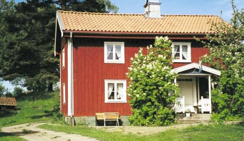 Two-Bedroom Holiday Home