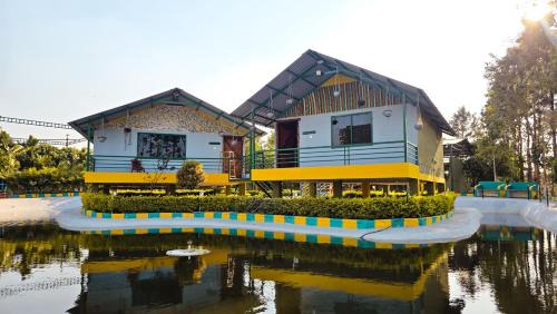 Double Room with Lake View