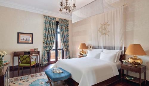 Premium King Room with Garden View