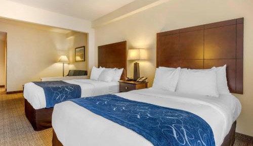 Queen Room with Two Queen Beds - Non-Smoking