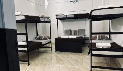 6-Bed Mixed Dormitory Room