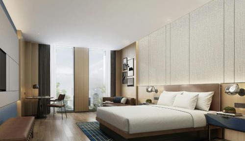 Classic King Room with City View