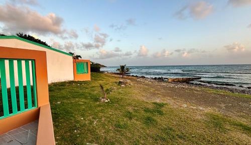 Villa - Beach Front
