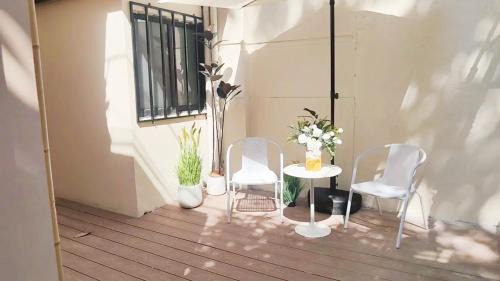 One-Bedroom Apartment with Terrace