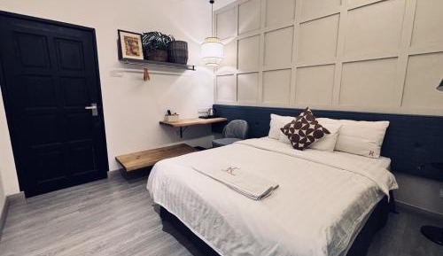 Double Room with Private Bathroom