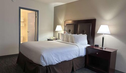 Queen Suite with Two Queen Beds - Non-Smoking
