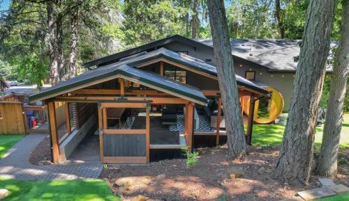 Three-Bedroom Chalet