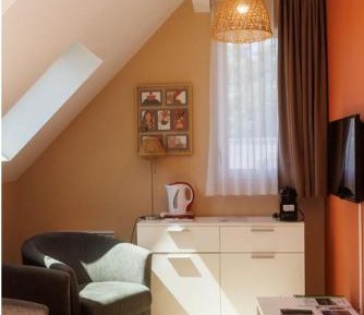 Studio (2 Adults)