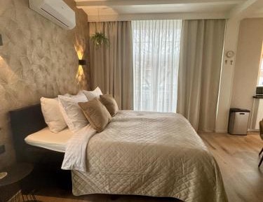 Junior Suite with Balcony