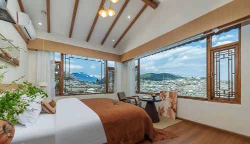 King Room with Mountain View