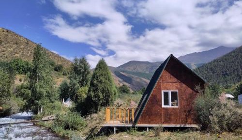One-Bedroom Bungalow