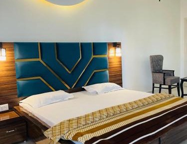Twin Room with Balcony