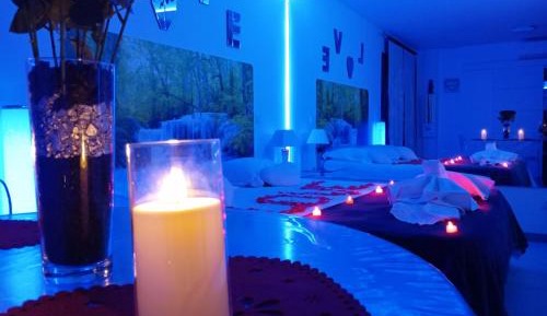 Suite with Hot Tub