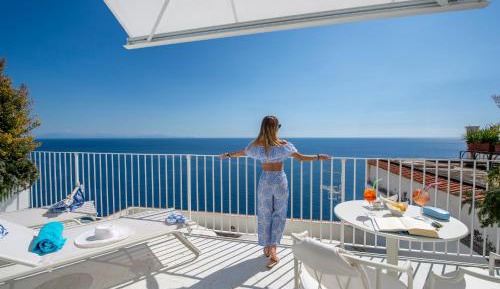 Superior Triple Room with Sea View