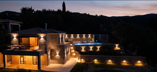 Deluxe Villa