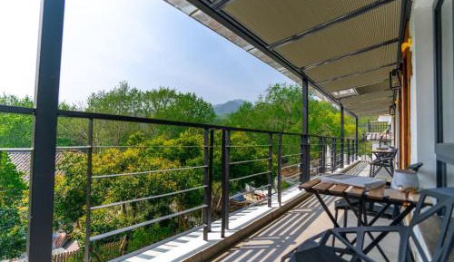 Twin Room with Mountain View