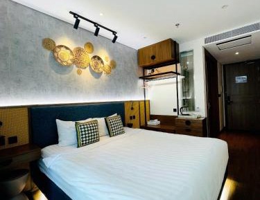 King Room with Balcony