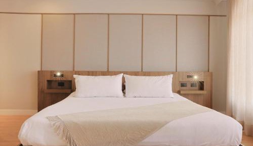 Standard King Room