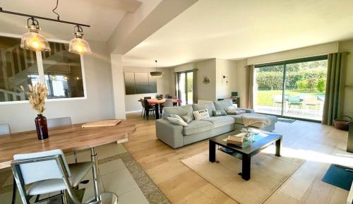 Four-Bedroom Holiday Home