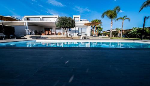 Deluxe Double or Twin Room with Garden View