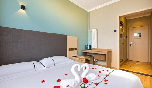Sunshine Preferred King Room
