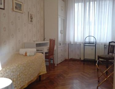 Single Room with Shared Bathroom