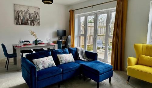 Three-Bedroom Holiday Home 