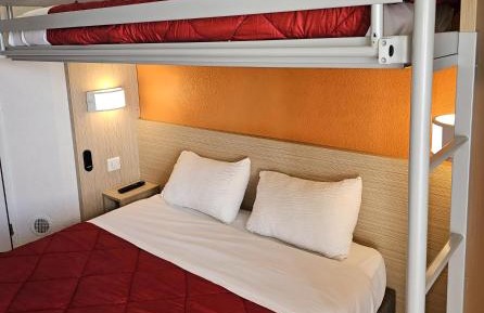 Triple Room (1 Double Bed + 1 Single Bed)