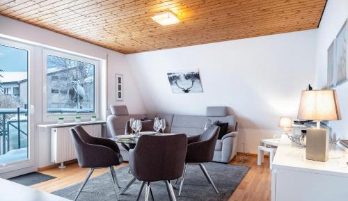 Superior One-Bedroom Apartment with Balcony