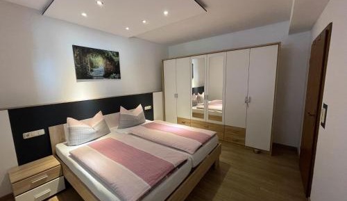 Superior One-Bedroom Apartment
