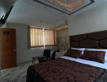 Deluxe Double Room with Bath