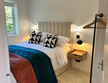 One-Bedroom Apartment - Non-Smoking