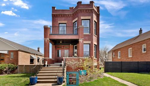 Six-Bedroom House