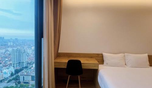 One-Bedroom Apartment with Balcony