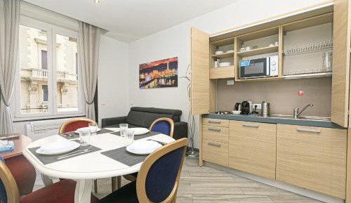 One-Bedroom Apartment