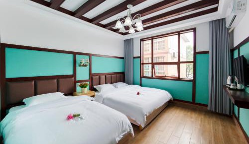 Deluxe Family Room