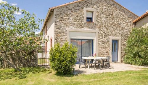 Holiday Home (6 Adults)