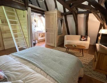 Large Double Room