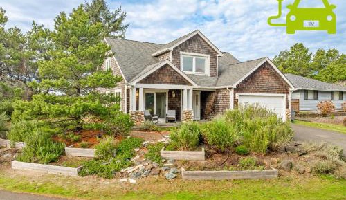 Four-Bedroom Holiday Home