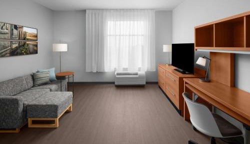 One-Bedroom King Suite