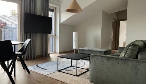 Two-Bedroom Deluxe Apartment with Balcony